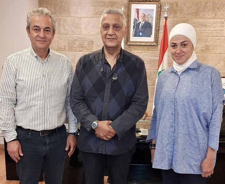 د. بديع استقبل المهندس مصطفى حجازي وهنأه بمناسبة فوزه في انتخابات بلدية صيدا د. بديع استقبل المهندس مصطفى حجازي وهنأه بمناسبة فوزه في انتخابات بلدية صيدا