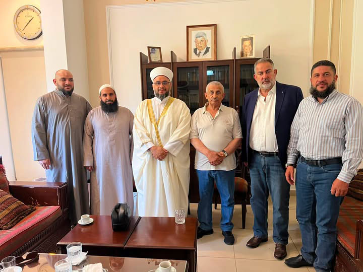 النائب أسامة سعد يستقبل وفدًا من المبادرة الصيداوية لرفع المظلومية ويبحث سُبل معالجة ملف الموقوفين النائب أسامة سعد يستقبل وفدًا من المبادرة الصيداوية لرفع المظلومية ويبحث سُبل معالجة ملف الموقوفين