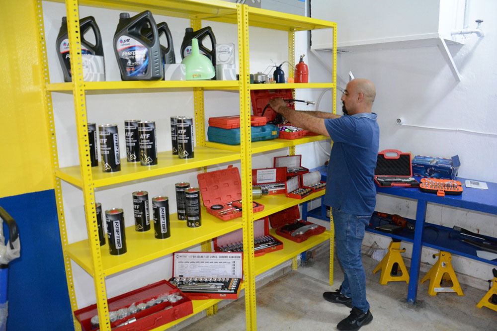 مبارك افتتاح محل الوزير لتصليح جميع أنواع السيارات - اختصاصي ألماني مع غيار زيت - الحسبة الجديدة قرب ميزان متبولي