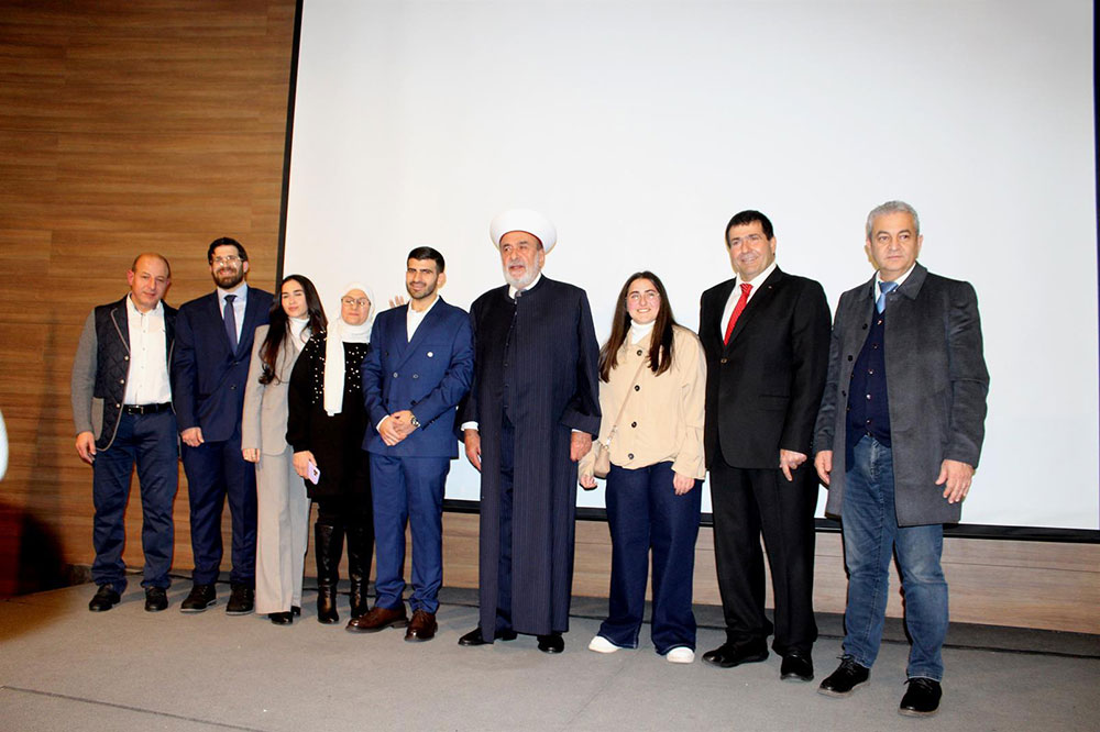 برعاية وزير الزراعة: تكريم الشاب عامر محمد علي نحولي باحتفال حاشد في بلدية صيدا برعاية وزير الزراعة: تكريم الشاب عامر محمد علي نحولي باحتفال حاشد في بلدية صيدا